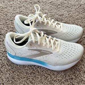 Women’s Brooks Cream and Blue Athletic Shoes
